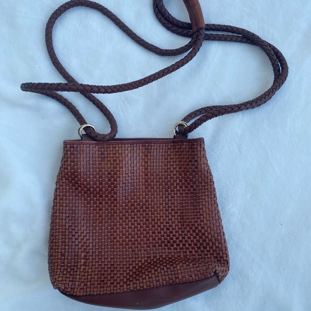 VINTAGE VALERIE STEVENS WOVEN GENUINE BROWN LEATHER BUCKET BAG